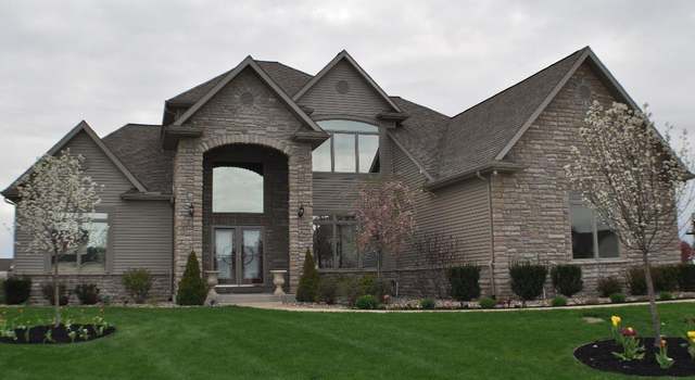 Photo of 14875 Cranford Ct, Granger, IN 46530