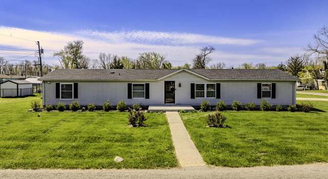 Photo of 2001 E Lowell St, Muncie, IN 47303