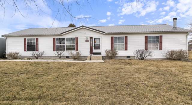 Photo of 527 E High St, Etna Green, IN 46524