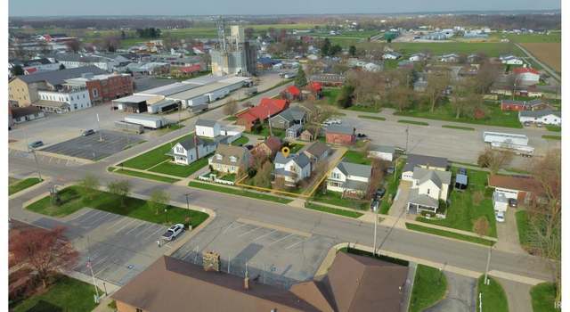 Photo of 330 Morton St, Shipshewana, IN 46540