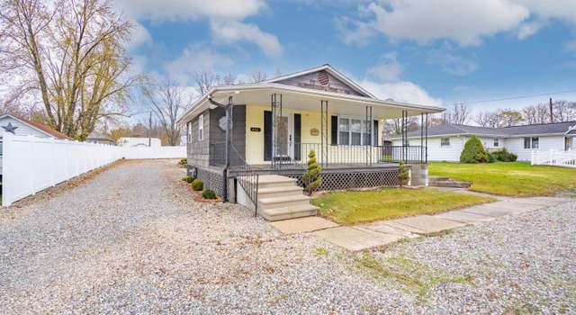 Photo of 404 E Walnut St, Odon, IN 47562