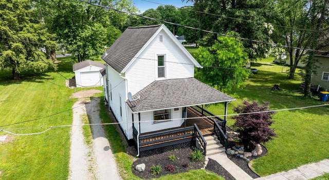 Photo of 718 N Cedar St, Auburn, IN 46706