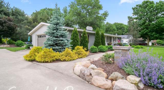 Photo of 1158 E Northshore Dr, Syracuse, IN 46567