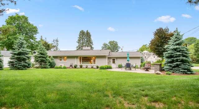 Photo of 1158 E Northshore Dr, Syracuse, IN 46567