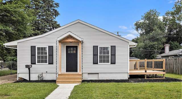 Photo of 2428 Normandy Dr, Mishawaka, IN 46545