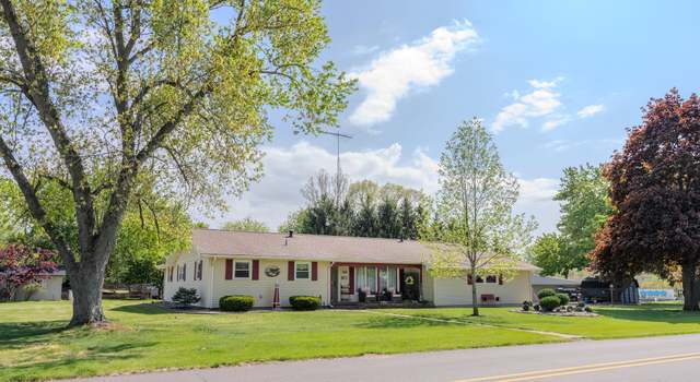 Photo of 315 E Effie Mae St, North Webster, IN 46555