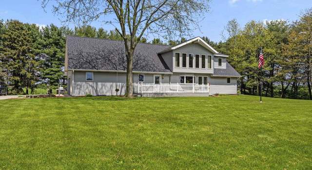 Photo of 6211 County Road 56, Saint Joe, IN 46785