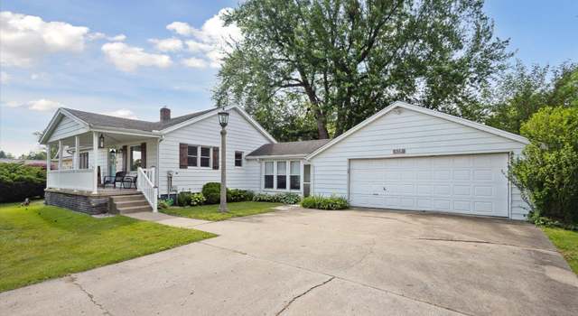 Photo of 439 E 17th St, Mishawaka, IN 46544