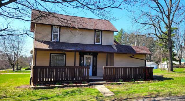 Photo of 324 W Depot St, Hudson, IN 46747