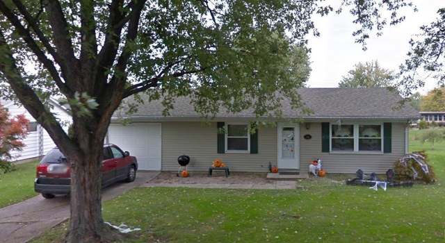 Photo of 2004 W Sheffield Dr, Muncie, IN 47304