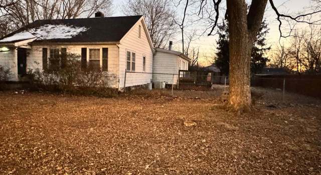 Photo of 2143 Ravenswood Dr, Evansville, IN 47714