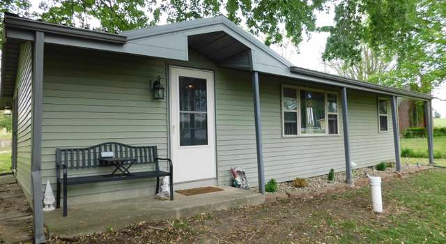 Photo of 8749 S Sunnyside Ln, Silver Lake, IN 46910