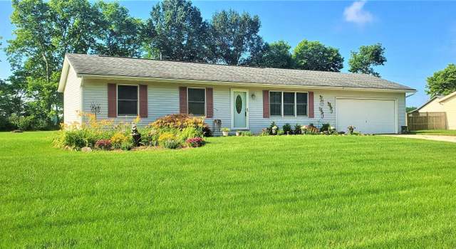 Photo of 18088 Hedgewood Dr, Goshen, IN 46526