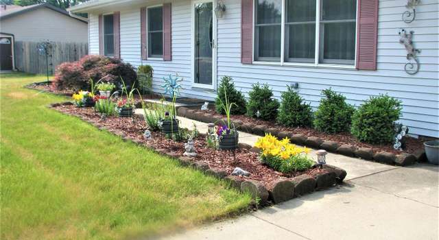 Photo of 18088 Hedgewood Dr, Goshen, IN 46526