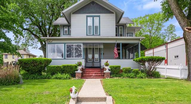 Photo of 111 N State St, South Whitley, IN 46787