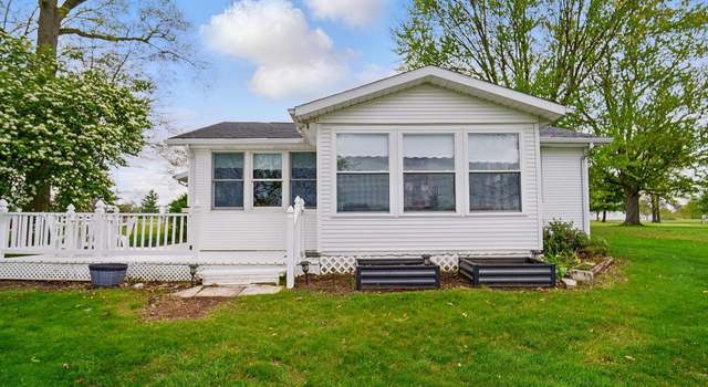 Photo of 158 North Dr, Geneva, IN 46740