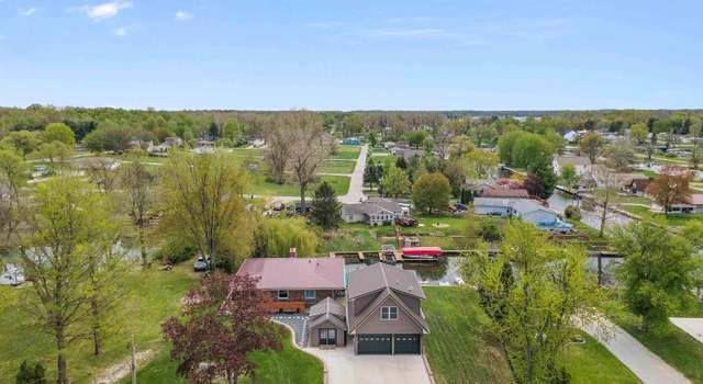 Photo of 9211 E Crooked Mile Rd, Cromwell, IN 46732