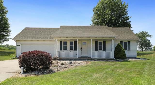 Photo of 2052 S Blue Spruce Ct, Warsaw, IN 46580