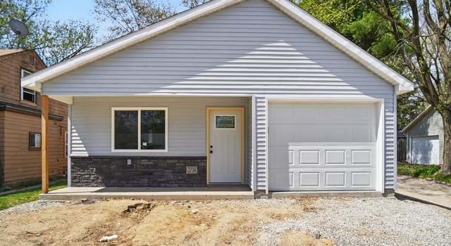Photo of 3704 S Park Dr, Fort Wayne, IN 46806