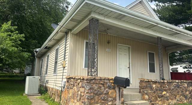 Photo of 608 E 8th St, Huntingburg, IN 47542