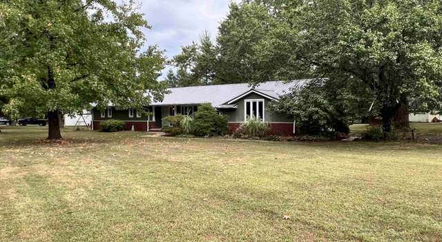 Photo of 10892 Otter Pond Blvd, Lawrenceville, IL 62439