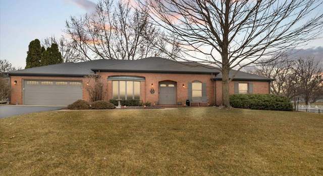 Photo of 526 Crestlane Dr, Warsaw, IN 46580