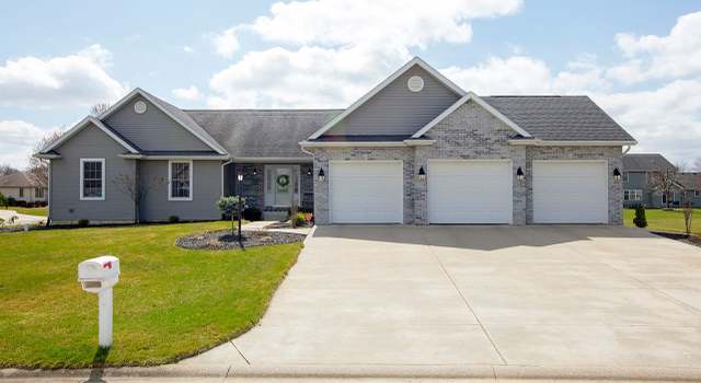 Photo of 22420 Forsythia Dr, Goshen, IN 46528