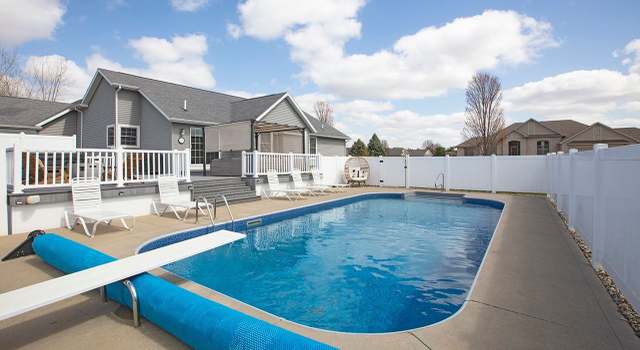 Photo of 22420 Forsythia Dr, Goshen, IN 46528