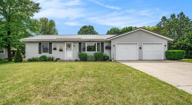 Photo of 513 Sunset Ln, Middlebury, IN 46540
