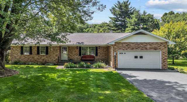 Photo of 1406 W Orchard Dr, North Manchester, IN 46962