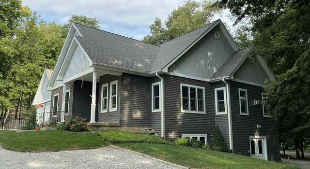Photo of 408 E Pink Magnolia Dr, Warsaw, IN 46580