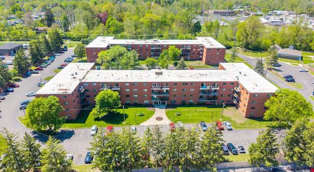 Photo of 2927 Westbrook Dr Unit B-119, Fort Wayne, IN 46805