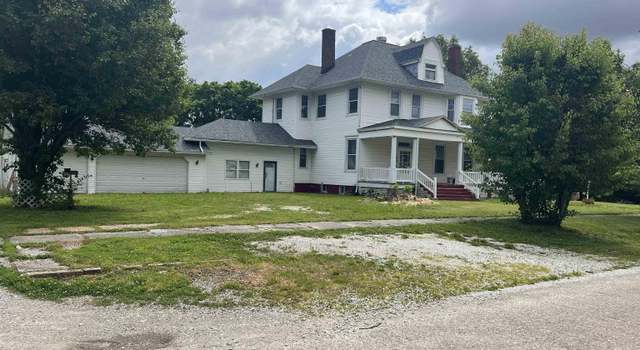 Photo of 102 W Hackett St, Carlisle, IN 47838