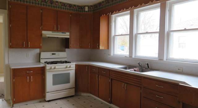 Photo of 68375 Main St, New Paris, IN 46553