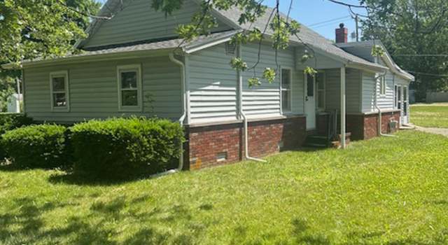Photo of 111 Hendricks St, Warren, IN 46802