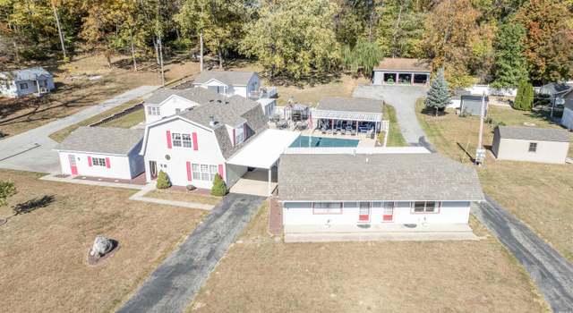 Photo of 5785 E Golden Hills Dr, Monticello, IN 47960