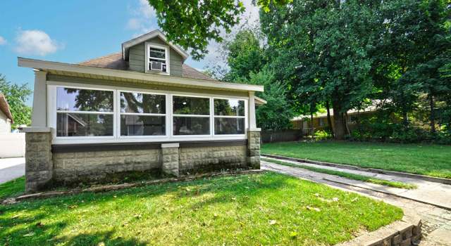 Photo of 2210 S Douglas St, South Bend, IN 46613