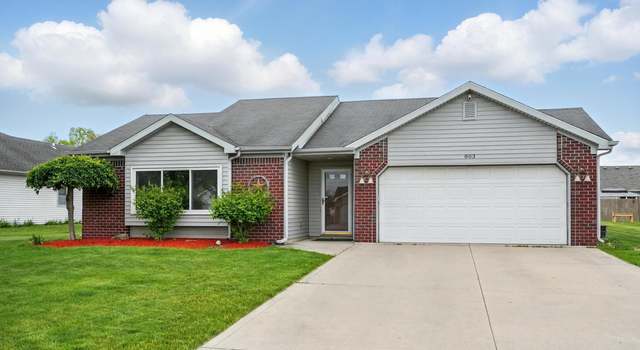Photo of 803 Thresher Run, Churubusco, IN 46723