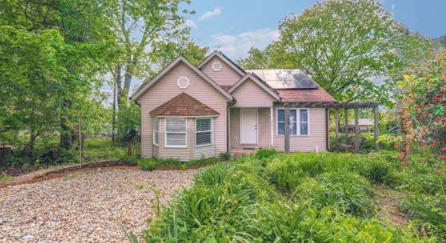 Photo of 2411 S Milton Dr, Bloomington, IN 47403
