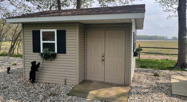 Photo of 11301 Forest Dr, Plymouth, IN 46563