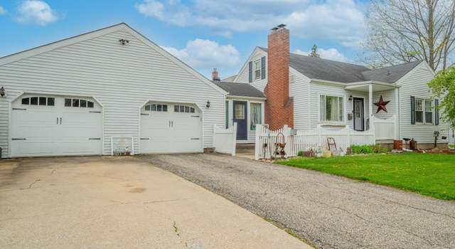 Photo of 615 Maplecrest Ave, Kokomo, IN 46902