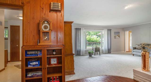Photo of 1610 W Pike St, Goshen, IN 46526