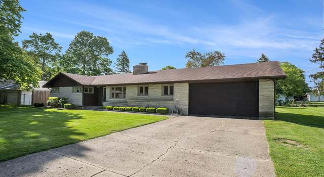 Photo of 1610 W Pike St, Goshen, IN 46526