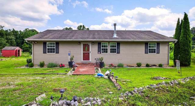 Photo of 8970 E Oakhill Dr, Bloomfield, IN 47424