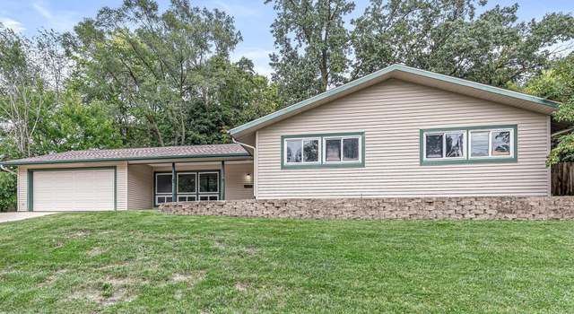 Photo of 3312 Woodmont Dr, South Bend, IN 46614
