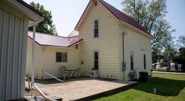 Photo of 1024 N Branch St, Syracuse, IN 46567