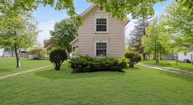 Photo of 309 S Ohio St, Remington, IN 47977