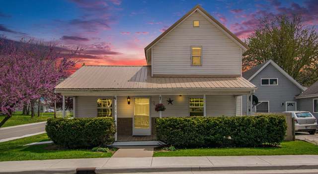 Photo of 175 N State St, Shipshewana, IN 46565