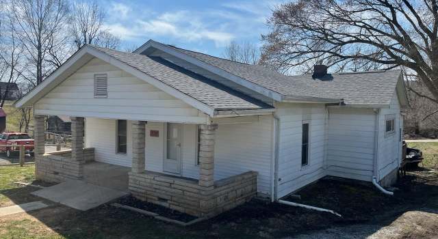 Photo of 221 Indiana Ave, Oolitic, IN 47451