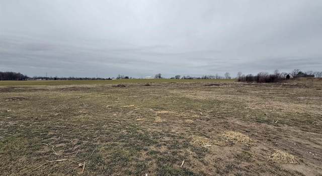 Photo of 5621 Red Lake Dr, Mount Vernon, IN 47620
